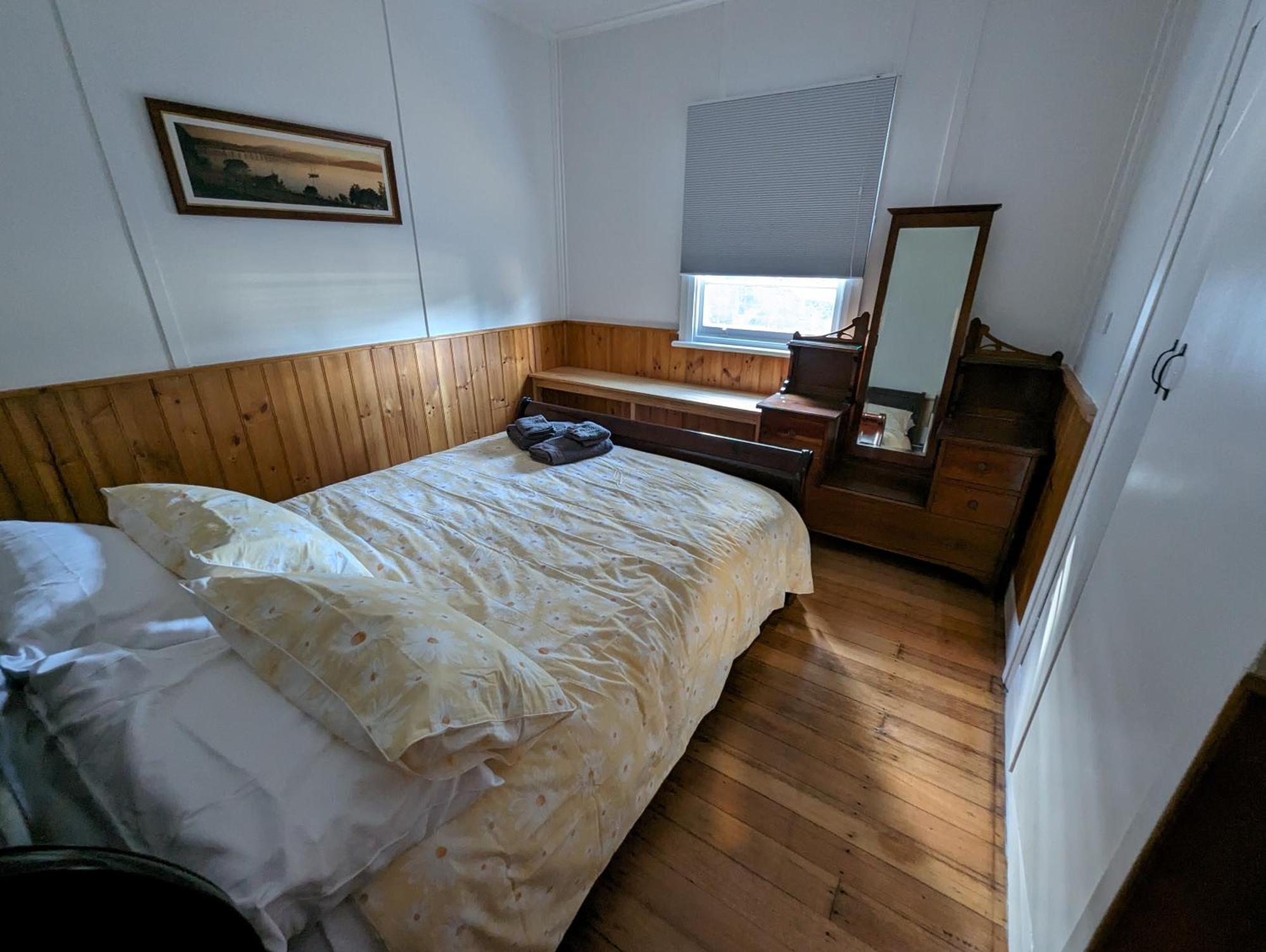 Lyell Apartment